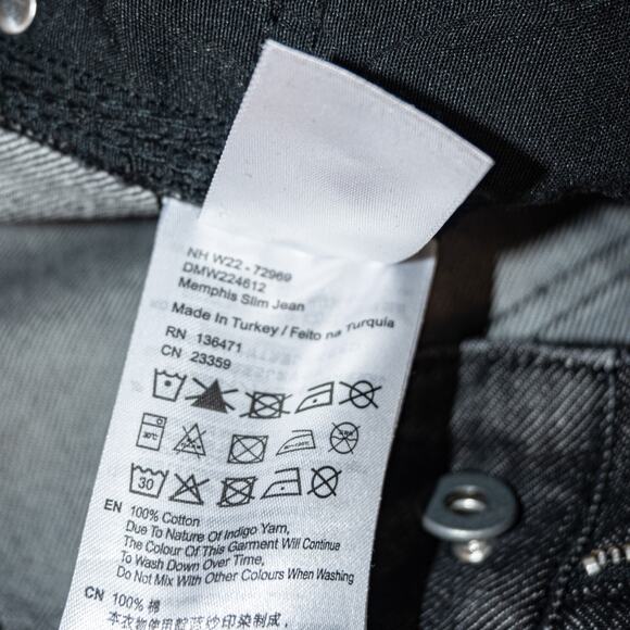 Deus Ex Machina Men's 30w Memphis Slim Jeans in Washed Black - Picture 10 of 13